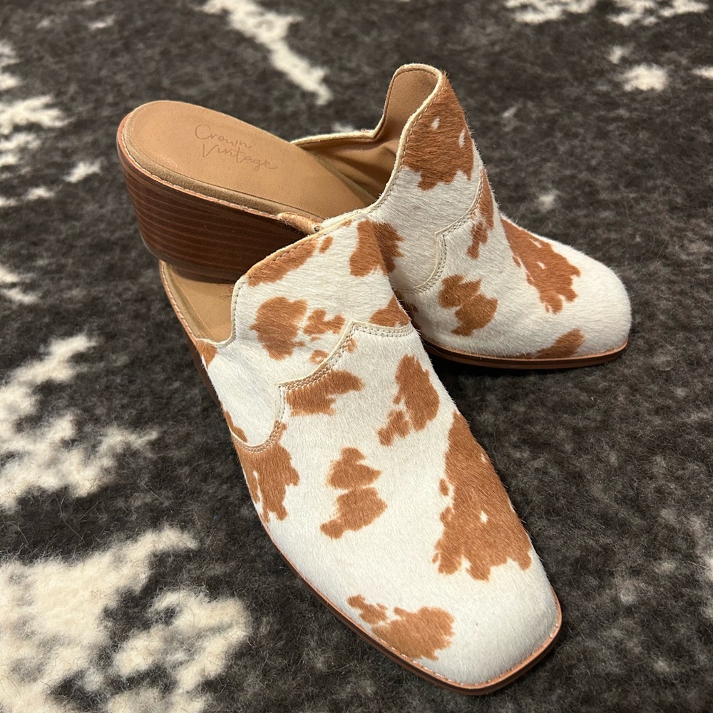 Crown Vintage Cowhide Slip-on Shoes